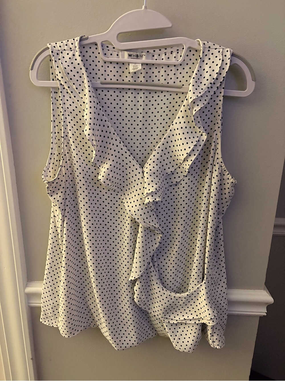 White House Black Market White Sleeveless Ruffle Polka Dot Blouse